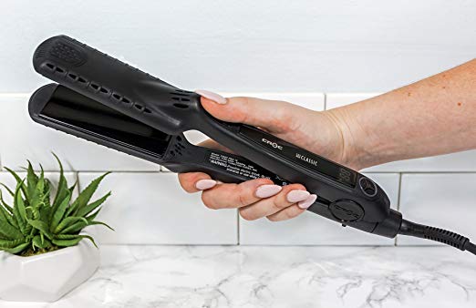 CROC The New Classic Flat Iron with Black Titanium Technology, 1.5-Inch